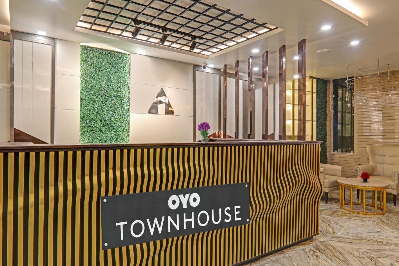 Super Townhouse Hotel Impact Chinhat Εξωτερικό φωτογραφία